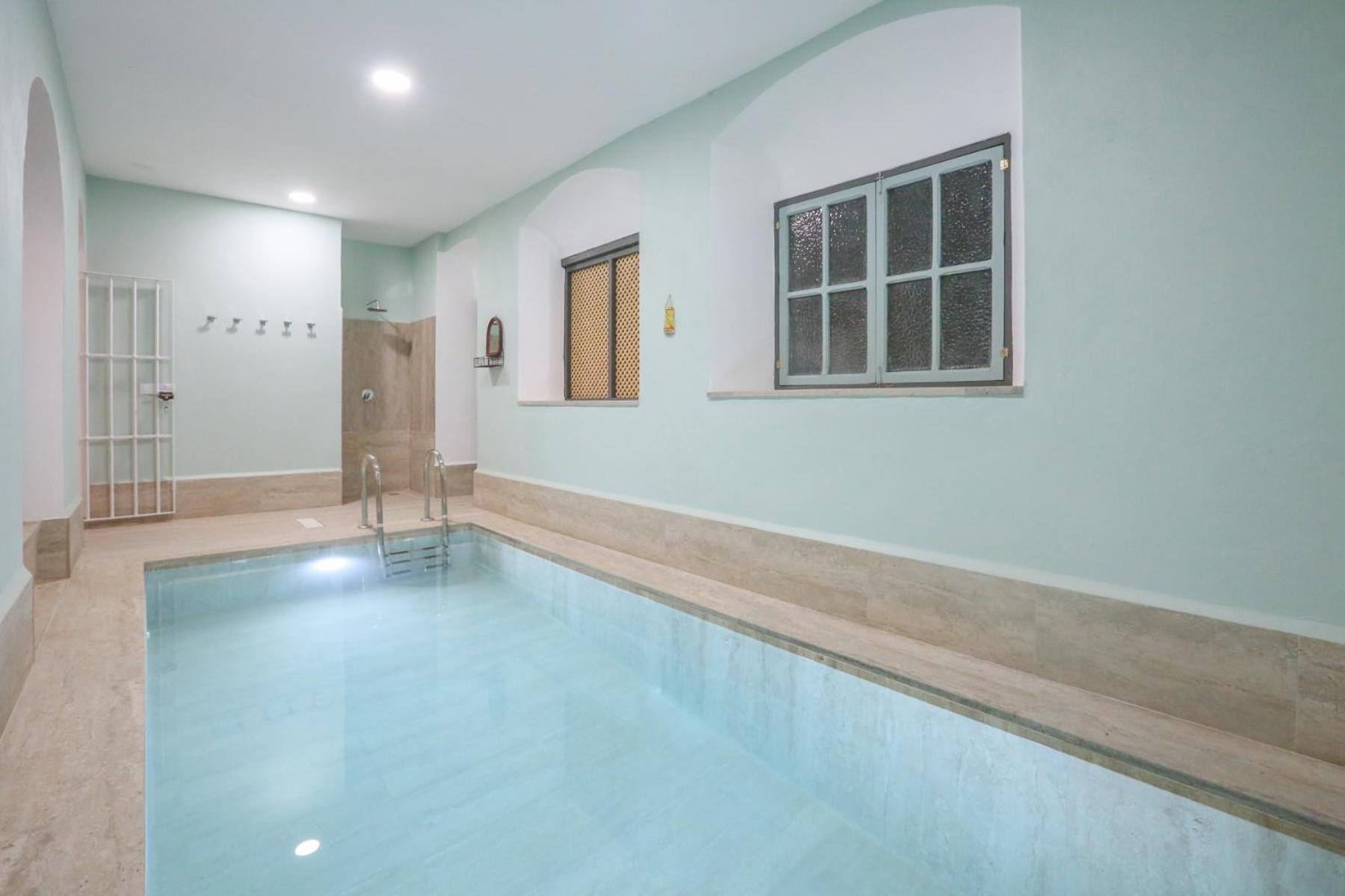 Casa Senorial Con Piscina. Casa Donna Isabel Guest House Peñaflor Eksteriør bilde