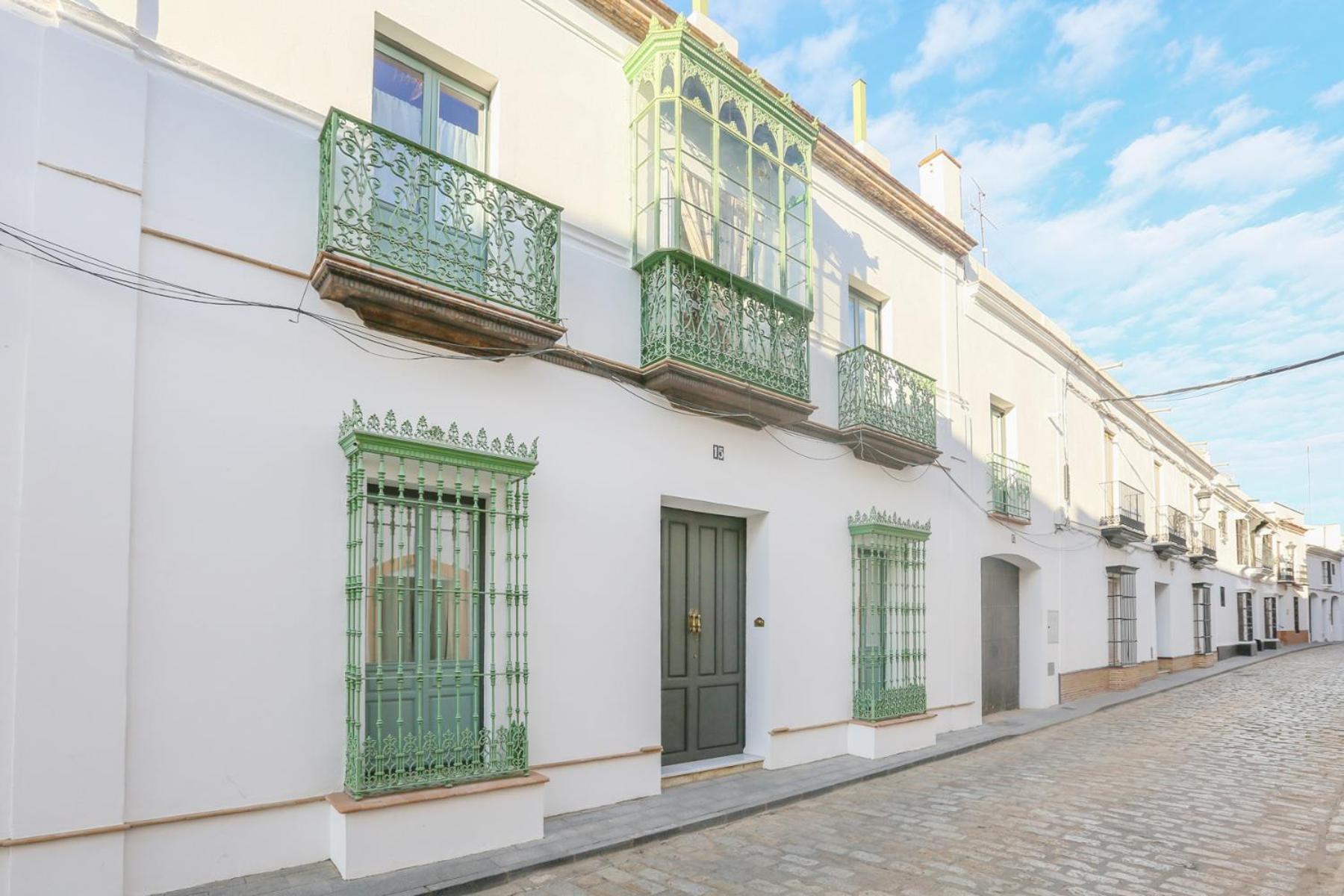 Casa Senorial Con Piscina. Casa Donna Isabel Guest House Peñaflor Eksteriør bilde